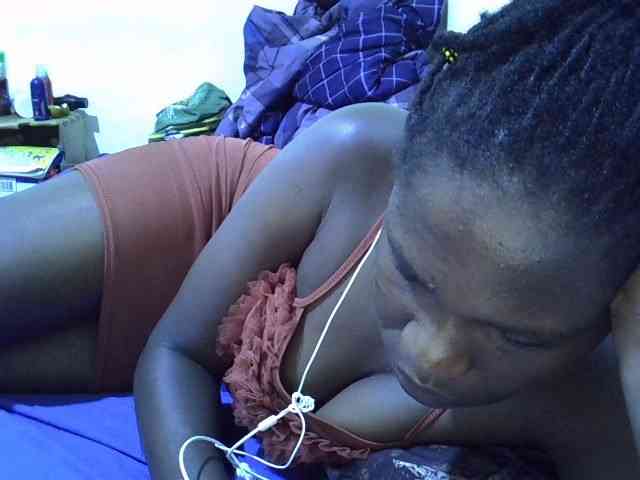 adara-lee webcam