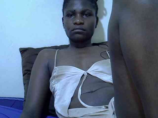 adara-lee webcam