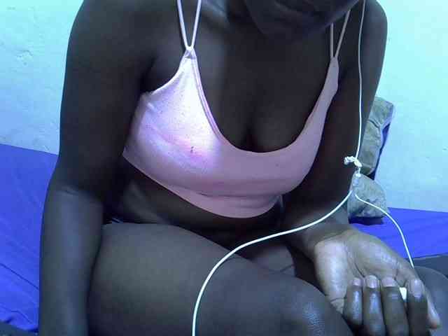 adara-lee webcam