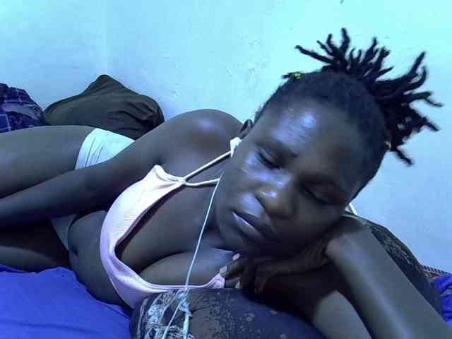 adara-lee webcam
