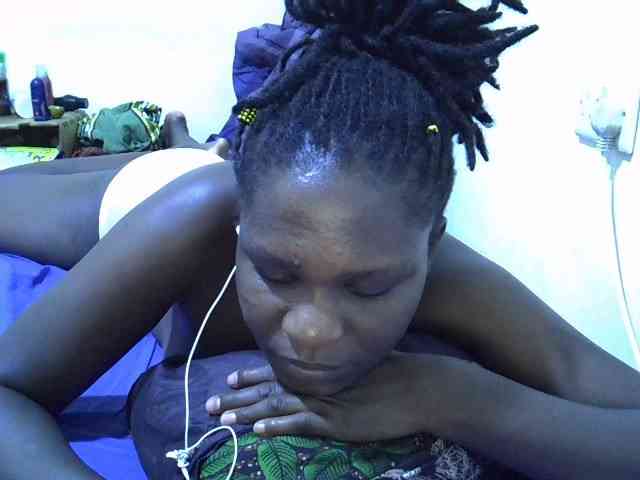 adara-lee webcam