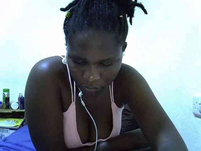 adara-lee webcam