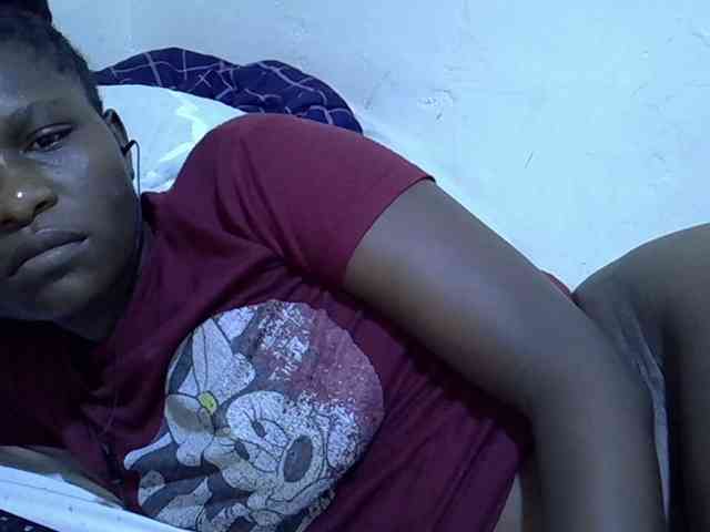 adara-lee webcam