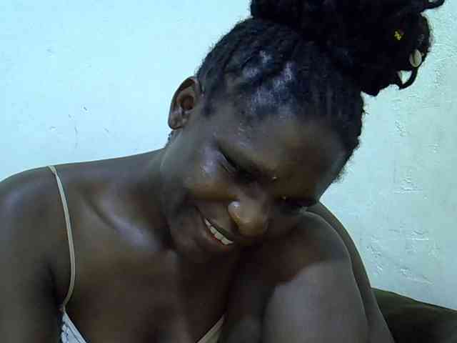adara-lee webcam