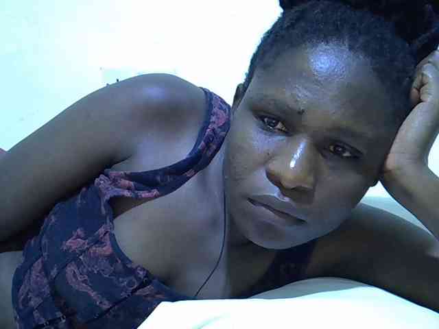 adara-lee webcam