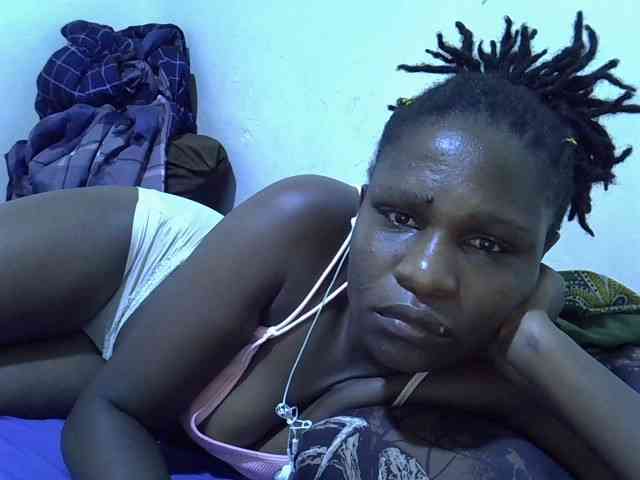 adara-lee webcam