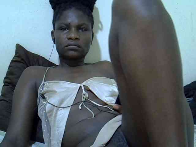 adara-lee webcam