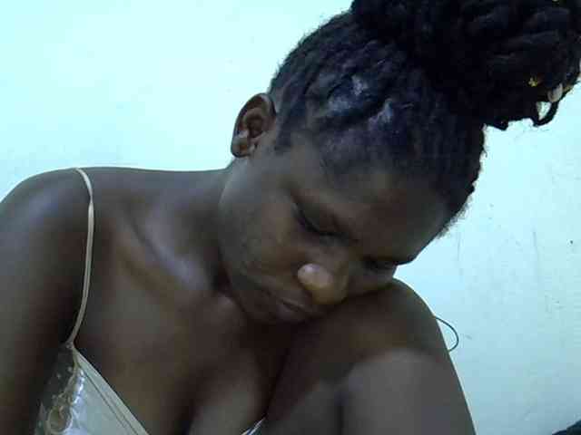 adara-lee webcam