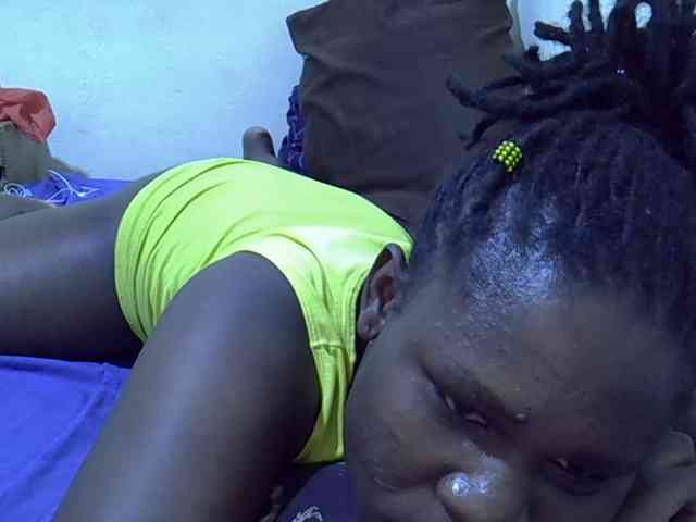 adara-lee webcam