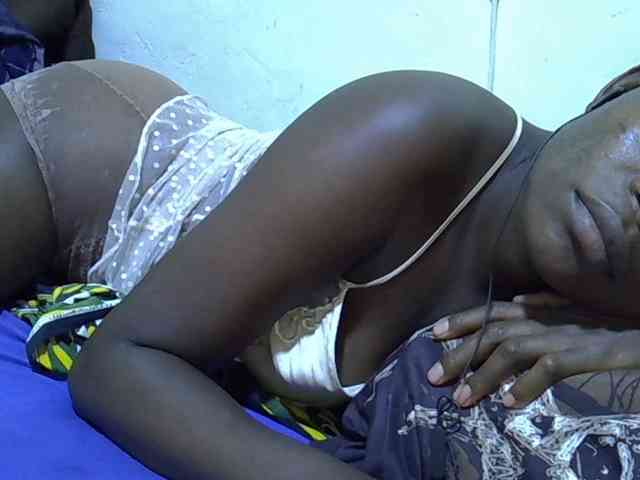 adara-lee webcam
