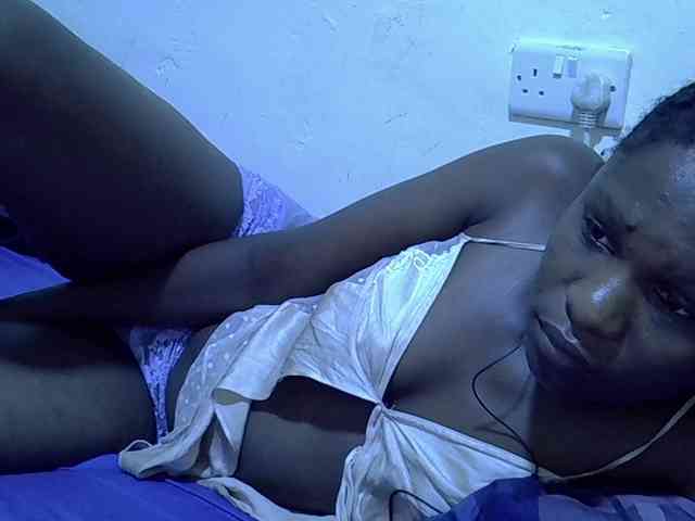 adara-lee webcam