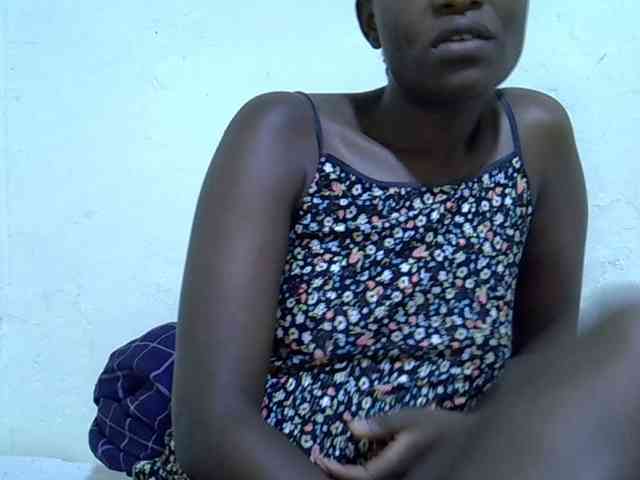 adara-lee webcam