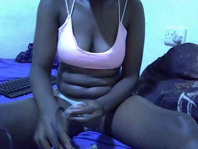 adara-lee webcam