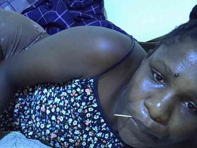 adara-lee webcam