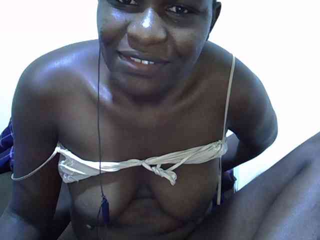 adara-lee webcam