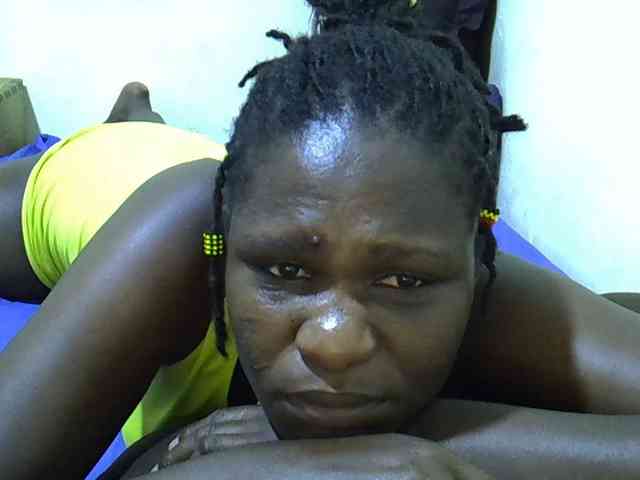 adara-lee webcam