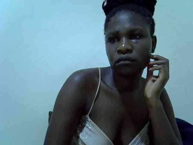 adara-lee webcam
