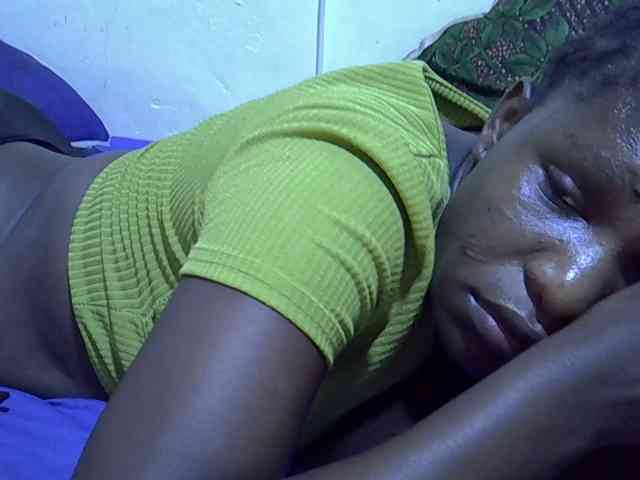 adara-lee webcam