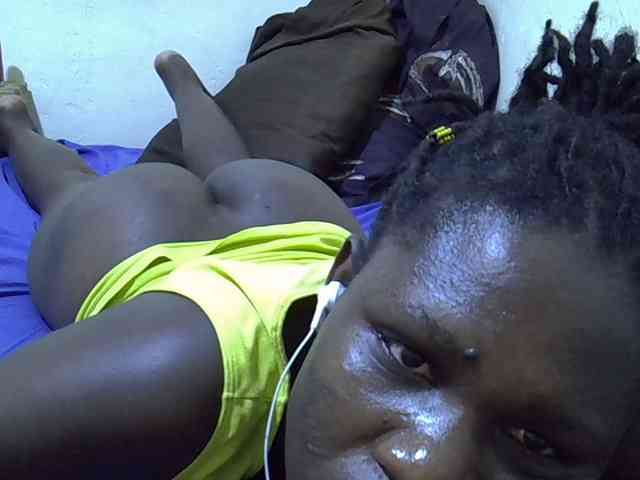 adara-lee webcam