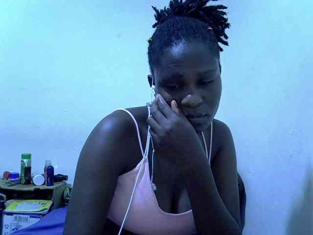 adara-lee webcam