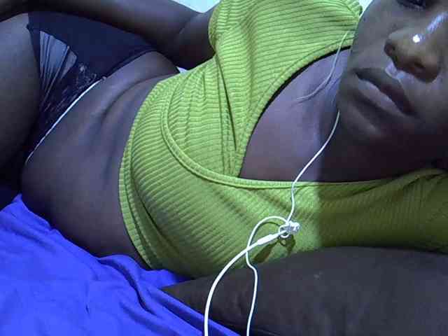 adara-lee webcam
