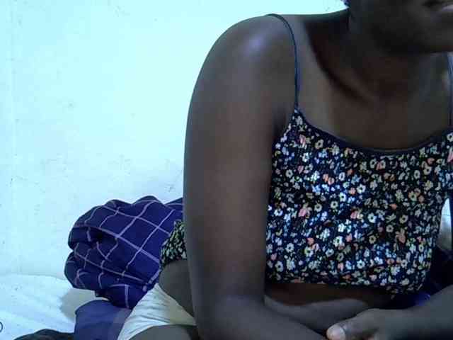 adara-lee webcam