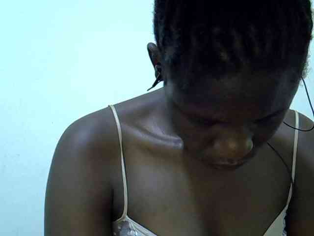 adara-lee webcam