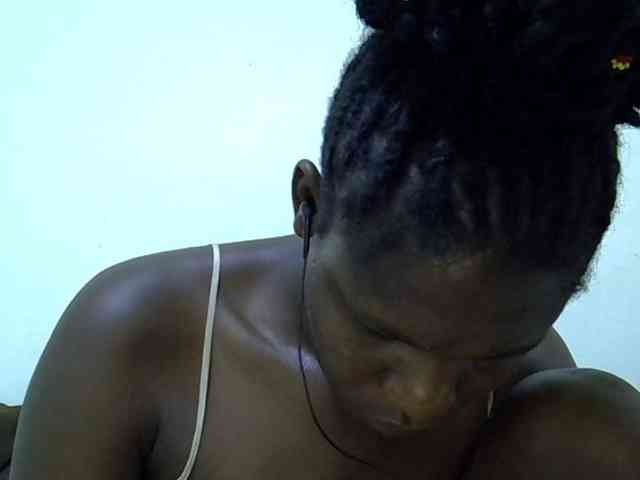 adara-lee webcam