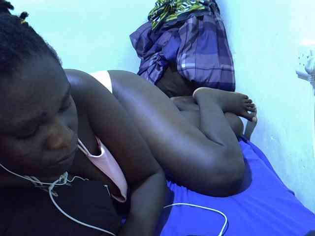 adara-lee webcam