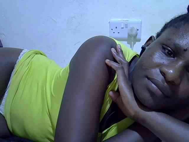 adara-lee webcam