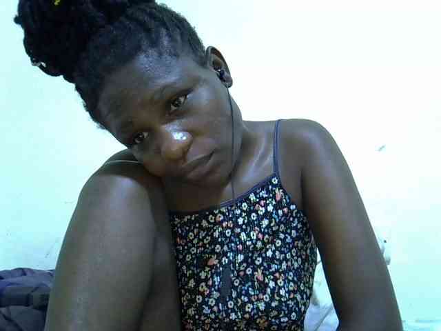 adara-lee webcam