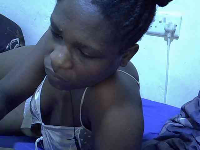 adara-lee webcam