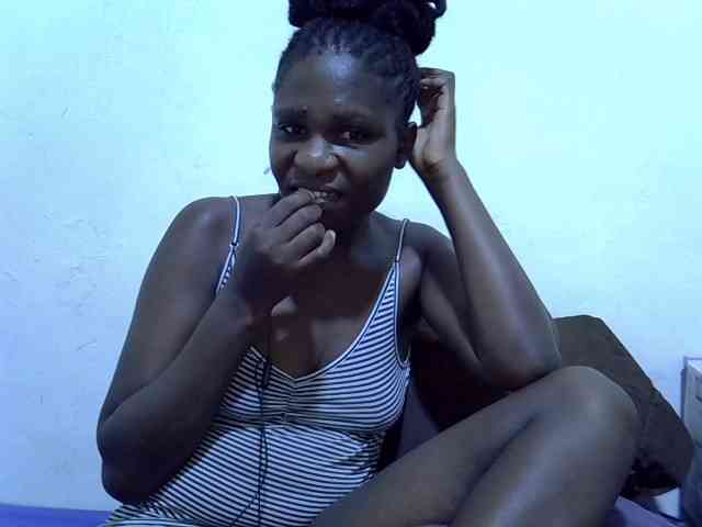 adara-lee webcam