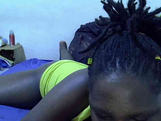 adara-lee webcam
