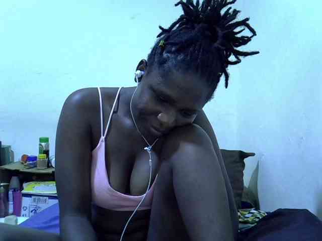 adara-lee webcam