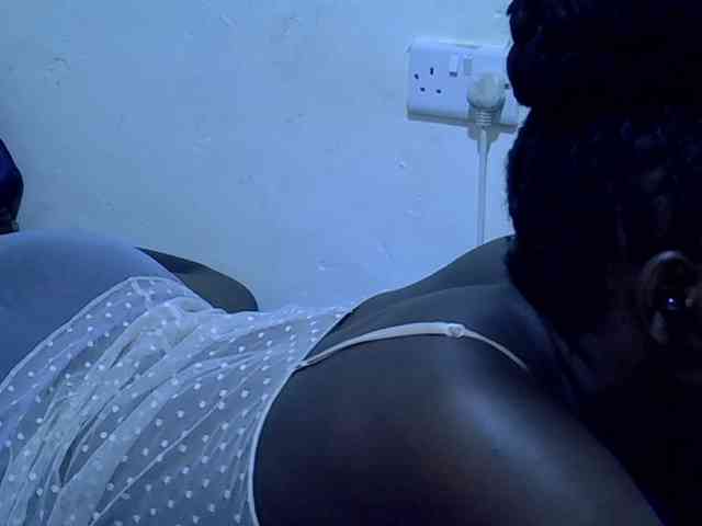 adara-lee webcam