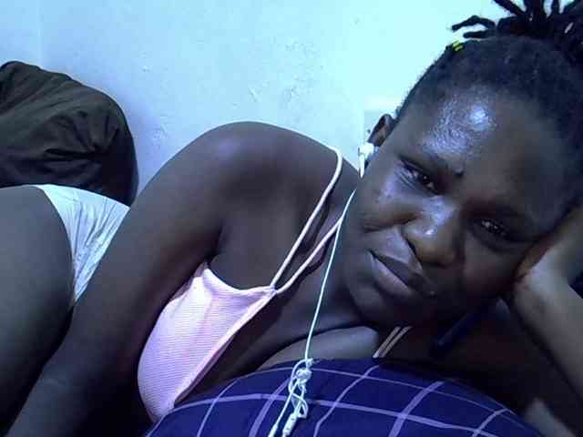 adara-lee webcam