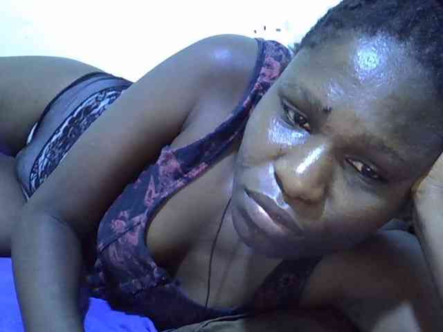 adara-lee webcam
