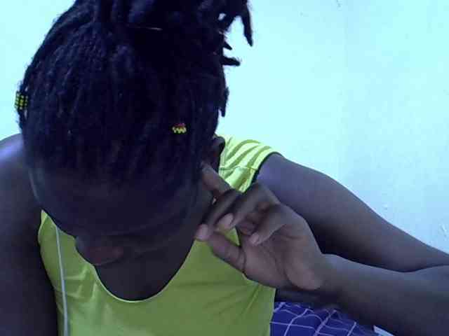 adara-lee webcam