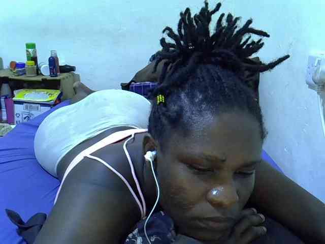 adara-lee webcam