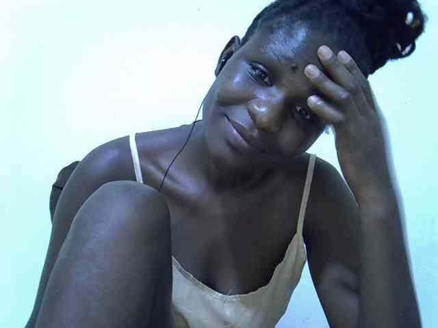 adara-lee webcam