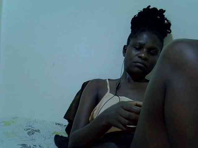 adara-lee webcam