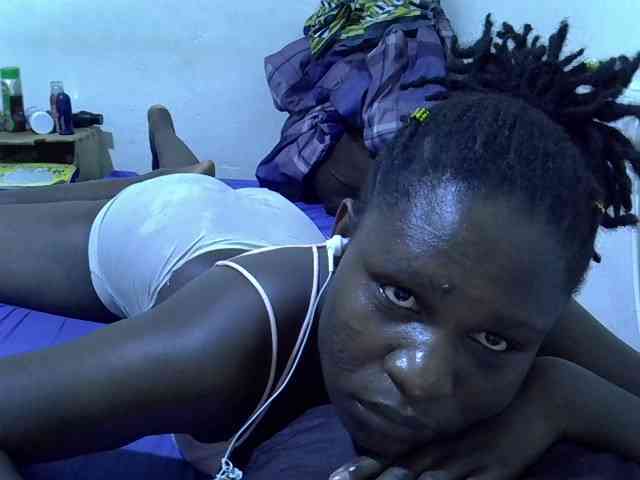 adara-lee webcam