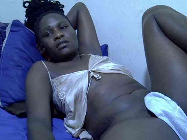 adara-lee webcam
