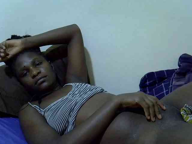 adara-lee webcam