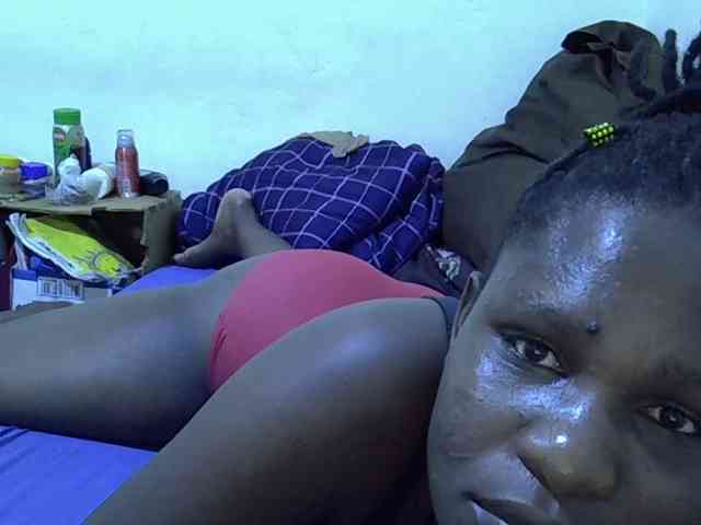 adara-lee webcam