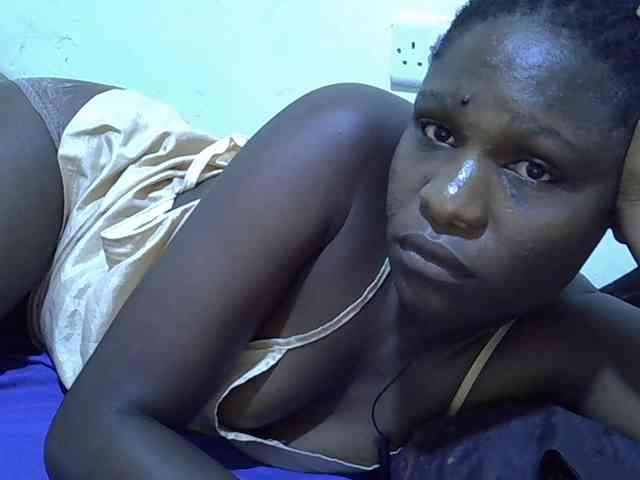 adara-lee webcam