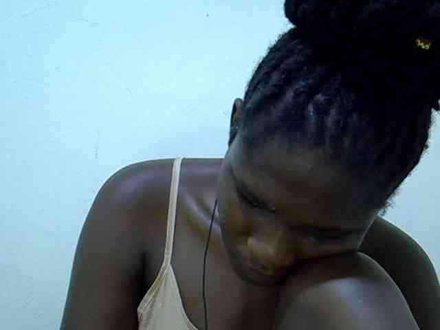adara-lee webcam