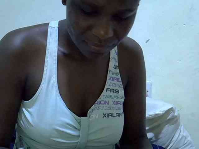 adara-lee webcam