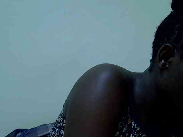 adara-lee webcam